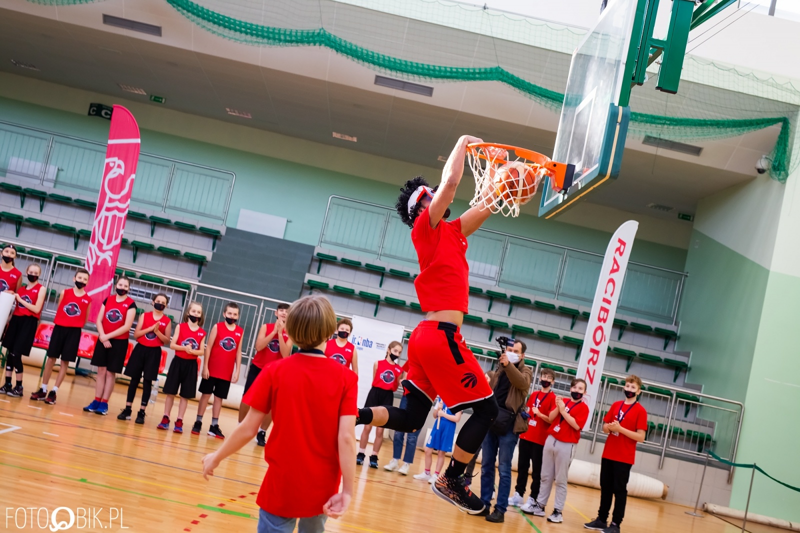 Zdjęcie w galerii na portalu naszraciborz.pl: Jr. NBA League w Raciborzu. Przyszłe gwiazdy koszykówki w Arenie Rafako [FOTO i WIDEO] wiadomości z regionu
