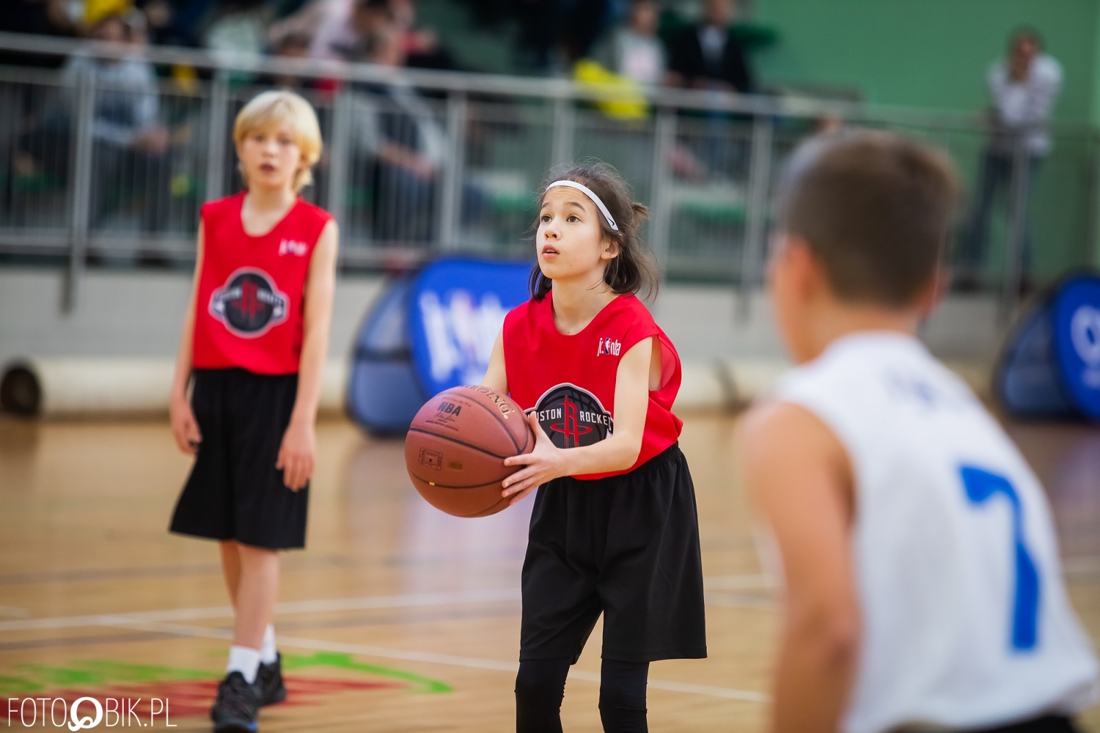 Zdjęcie w galerii na portalu naszraciborz.pl: Jr. NBA League w Raciborzu. Przyszłe gwiazdy koszykówki w Arenie Rafako [FOTO i WIDEO] wiadomości z regionu