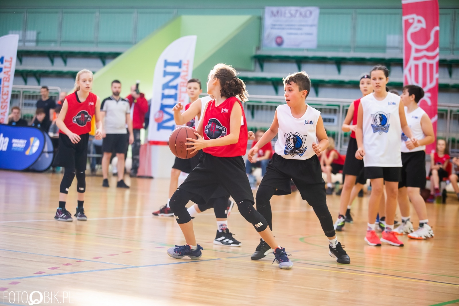 Zdjęcie w galerii na portalu naszraciborz.pl: Jr. NBA League w Raciborzu. Przyszłe gwiazdy koszykówki w Arenie Rafako [FOTO i WIDEO] wiadomości z regionu