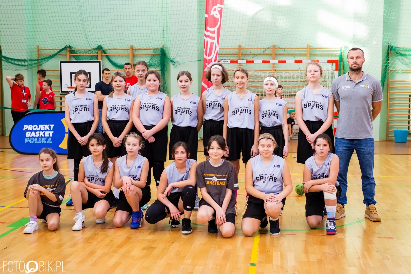 Zdjęcie w galerii na portalu naszraciborz.pl: Jr. NBA League w Raciborzu. Przyszłe gwiazdy koszykówki w Arenie Rafako [FOTO i WIDEO] wiadomości z regionu