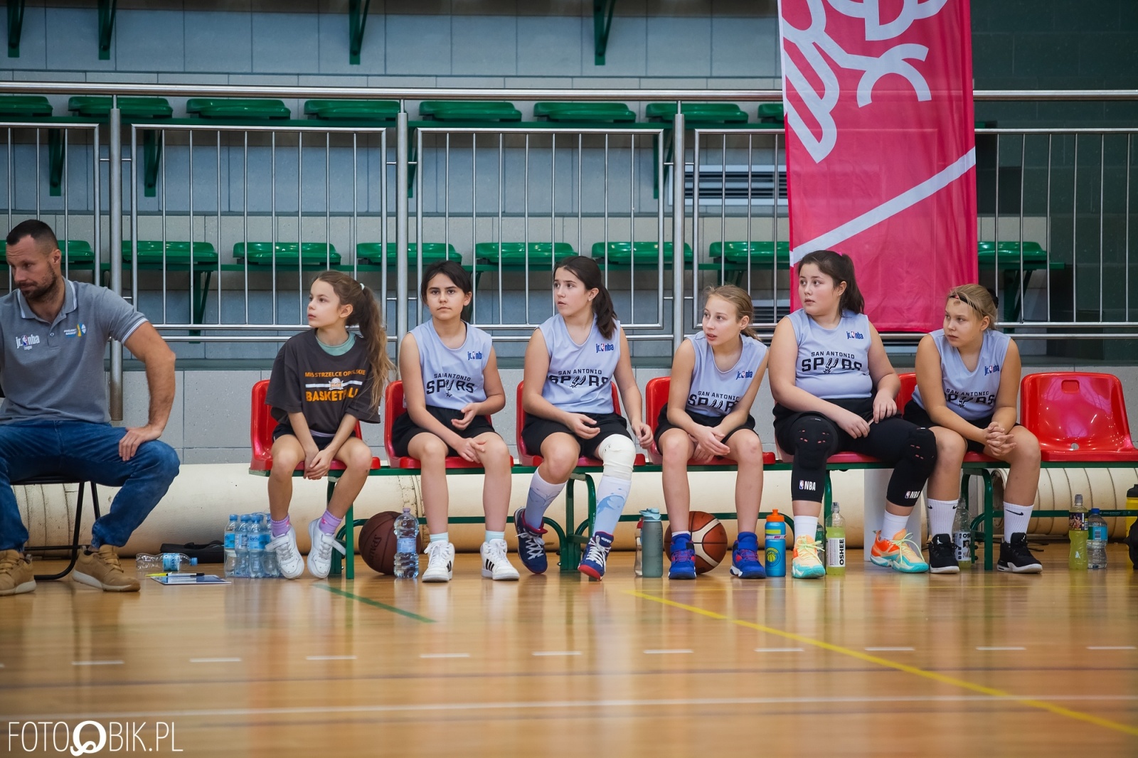 Zdjęcie w galerii na portalu naszraciborz.pl: Jr. NBA League w Raciborzu. Przyszłe gwiazdy koszykówki w Arenie Rafako [FOTO i WIDEO] wiadomości z regionu