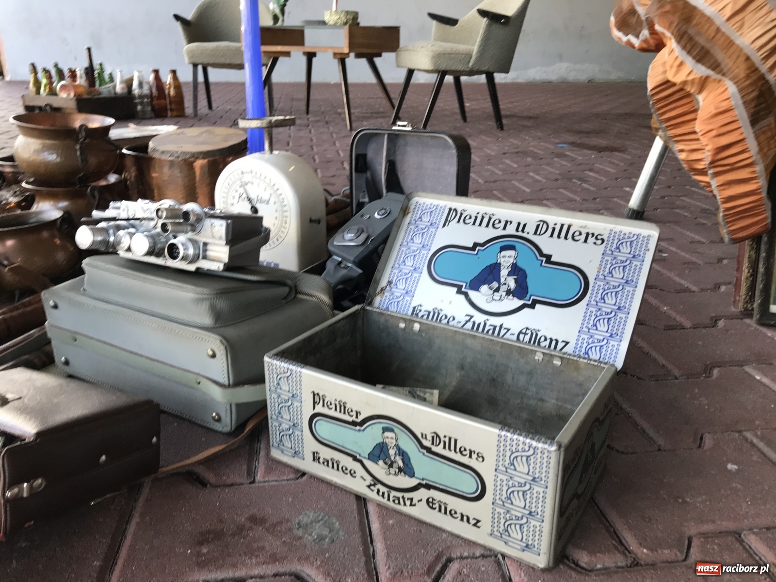 Zdjęcie w galerii na portalu naszraciborz.pl: Śnieg nie odstraszył kupców i klientów wiadomości z regionu