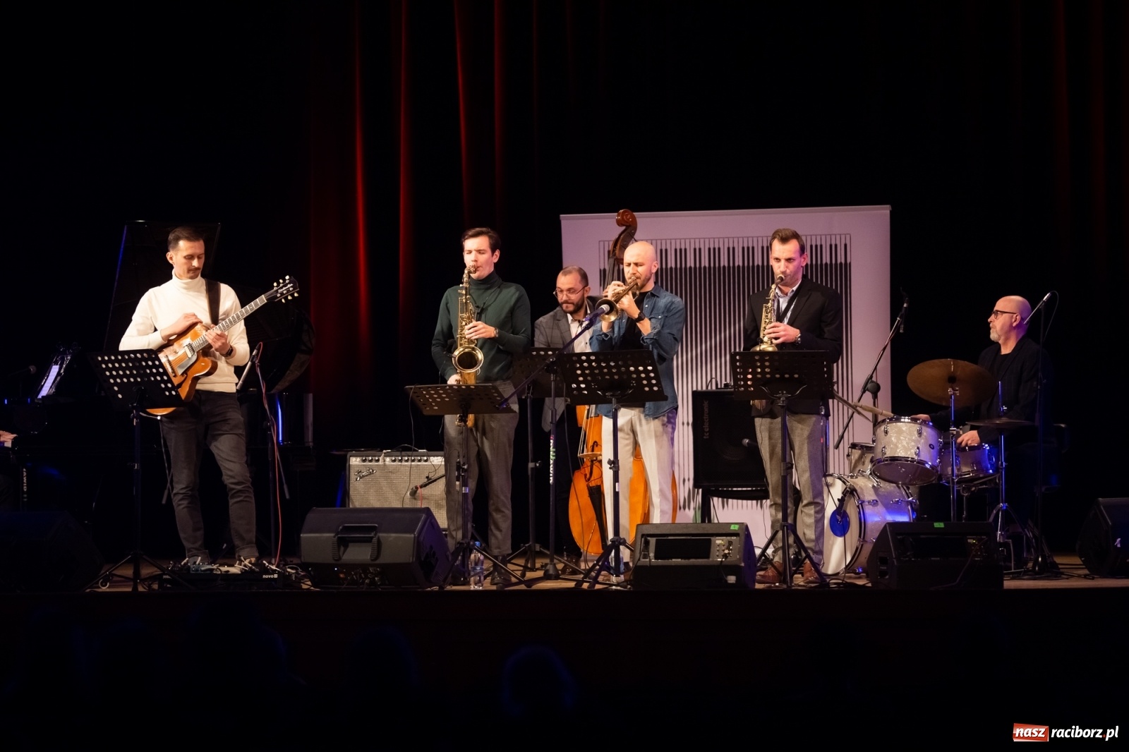 Zdjęcie w galerii na portalu naszraciborz.pl: Raciborskie Zaduszki Jazzowe w RCK wiadomości z regionu