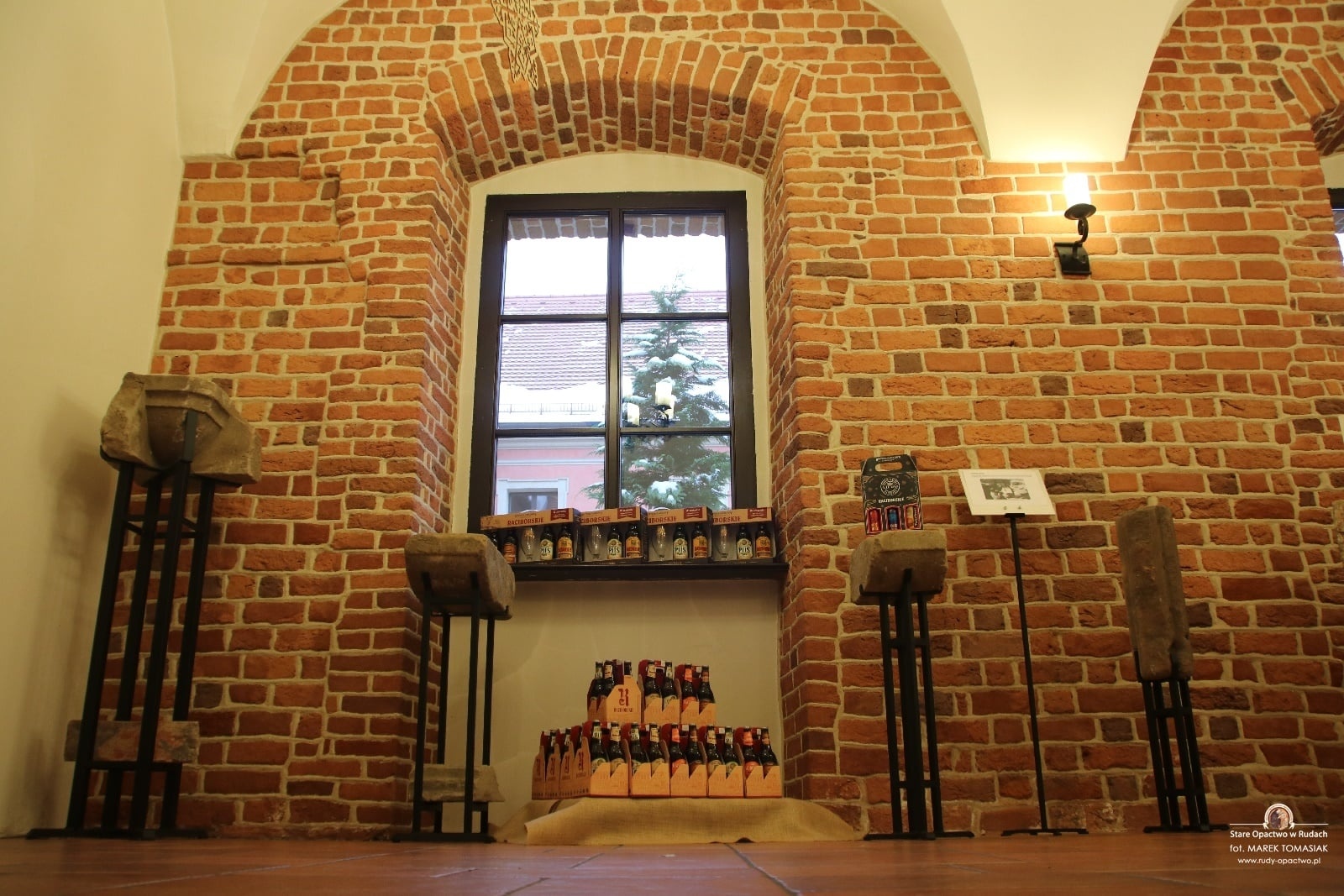 Zdjęcie w galerii na portalu naszraciborz.pl: Jarmark w starym opactwie w Rudach. Czekają na was cysterskie smakołyki i inne niespodzianki wiadomości z regionu