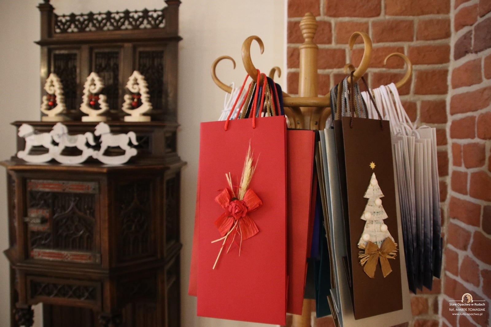 Zdjęcie w galerii na portalu naszraciborz.pl: Jarmark w starym opactwie w Rudach. Czekają na was cysterskie smakołyki i inne niespodzianki wiadomości z regionu