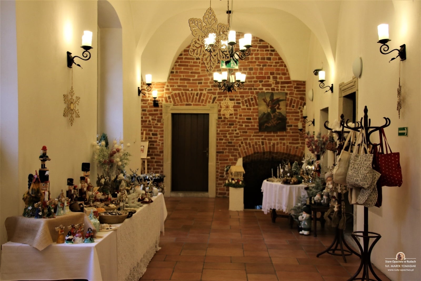 Zdjęcie w galerii na portalu naszraciborz.pl: Jarmark w starym opactwie w Rudach. Czekają na was cysterskie smakołyki i inne niespodzianki wiadomości z regionu