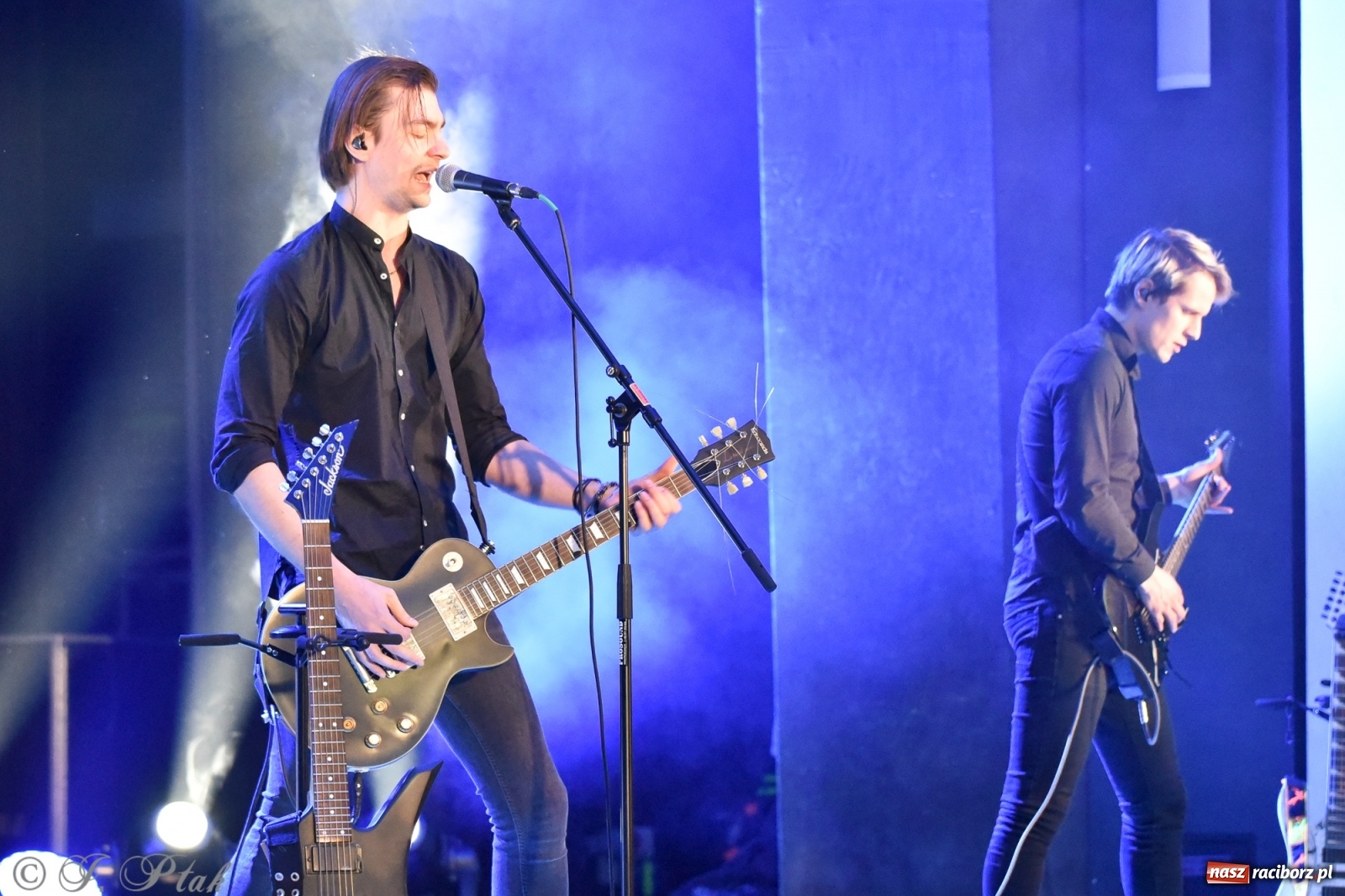 Zdjęcie w galerii na portalu naszraciborz.pl: Metallica symfonicznie. Pełna sala w RCK! wiadomości z regionu