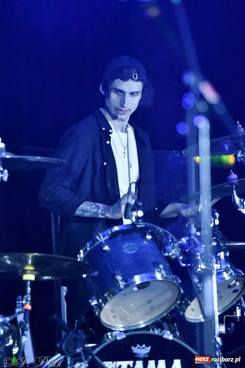 Zdjęcie w galerii na portalu naszraciborz.pl: Metallica symfonicznie. Pełna sala w RCK! wiadomości z regionu