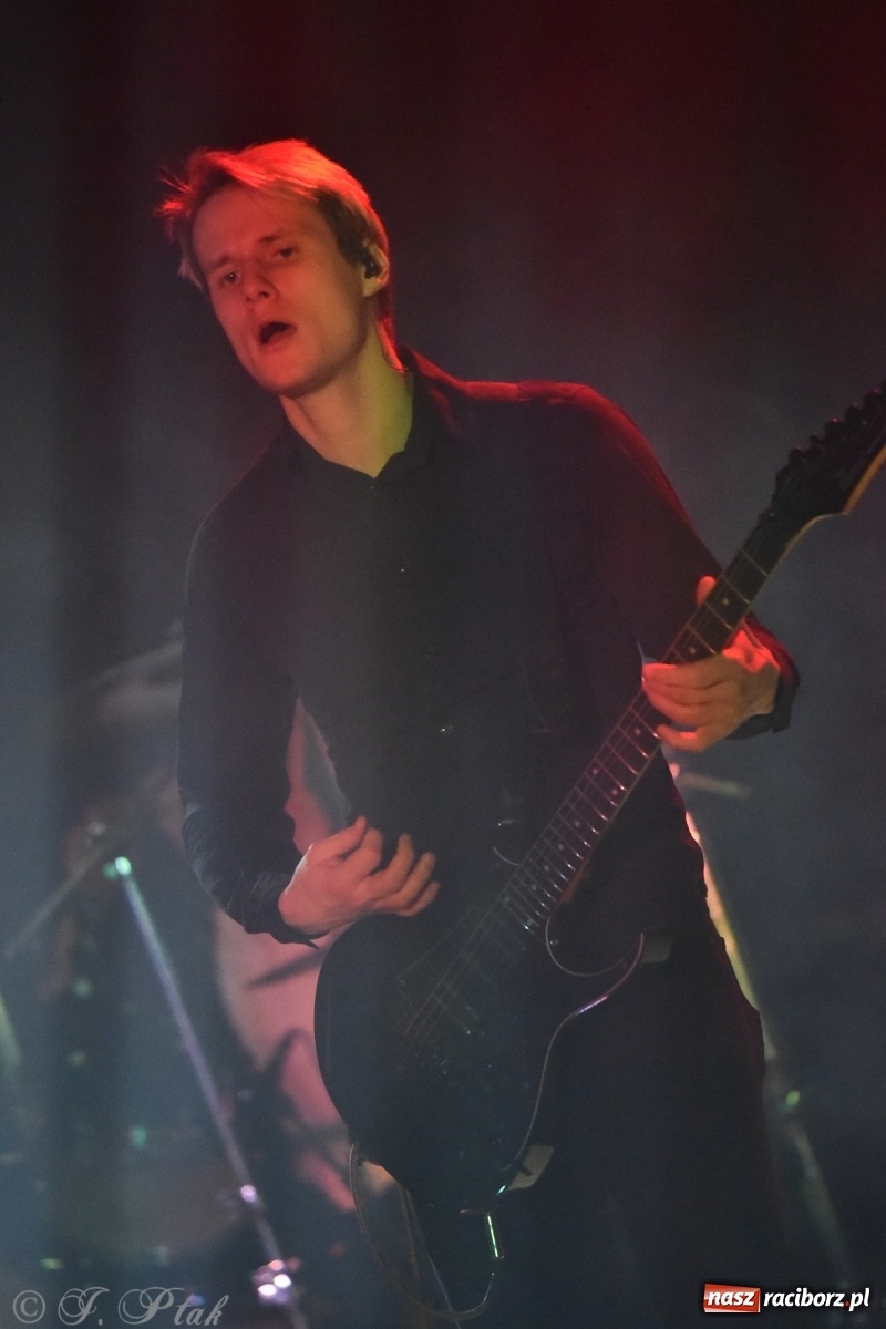 Zdjęcie w galerii na portalu naszraciborz.pl: Metallica symfonicznie. Pełna sala w RCK! wiadomości z regionu