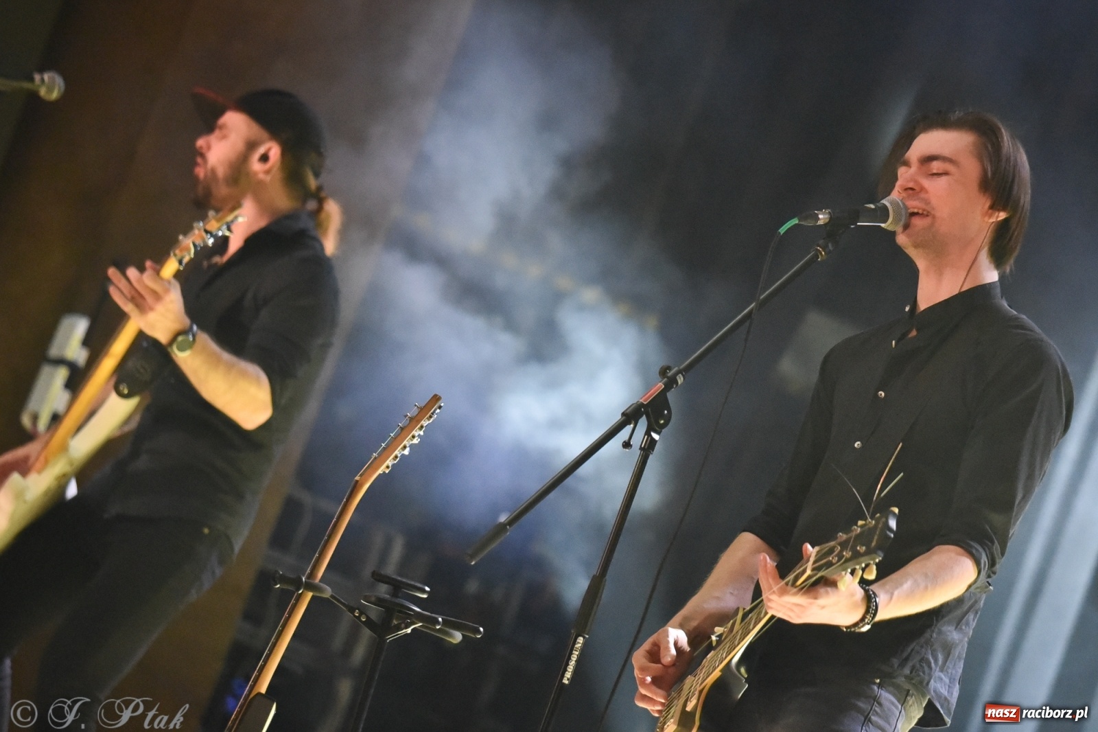 Zdjęcie w galerii na portalu naszraciborz.pl: Metallica symfonicznie. Pełna sala w RCK! wiadomości z regionu