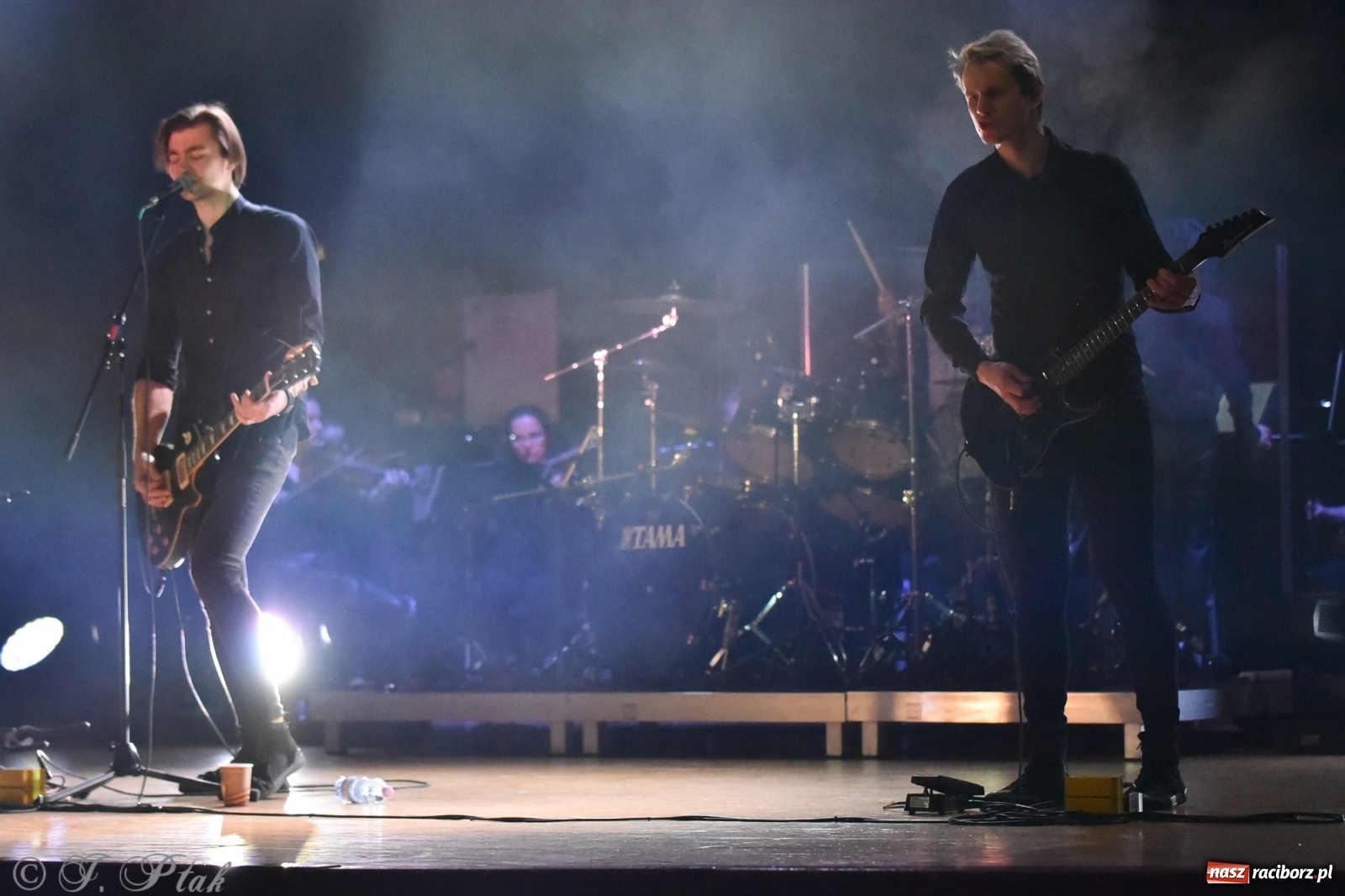 Zdjęcie w galerii na portalu naszraciborz.pl: Metallica symfonicznie. Pełna sala w RCK! wiadomości z regionu