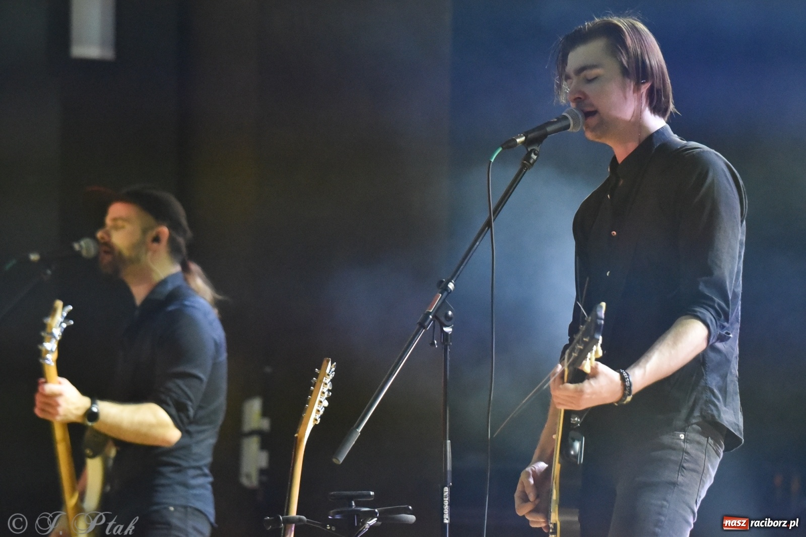 Zdjęcie w galerii na portalu naszraciborz.pl: Metallica symfonicznie. Pełna sala w RCK! wiadomości z regionu