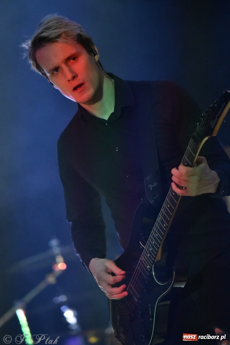 Zdjęcie w galerii na portalu naszraciborz.pl: Metallica symfonicznie. Pełna sala w RCK! wiadomości z regionu