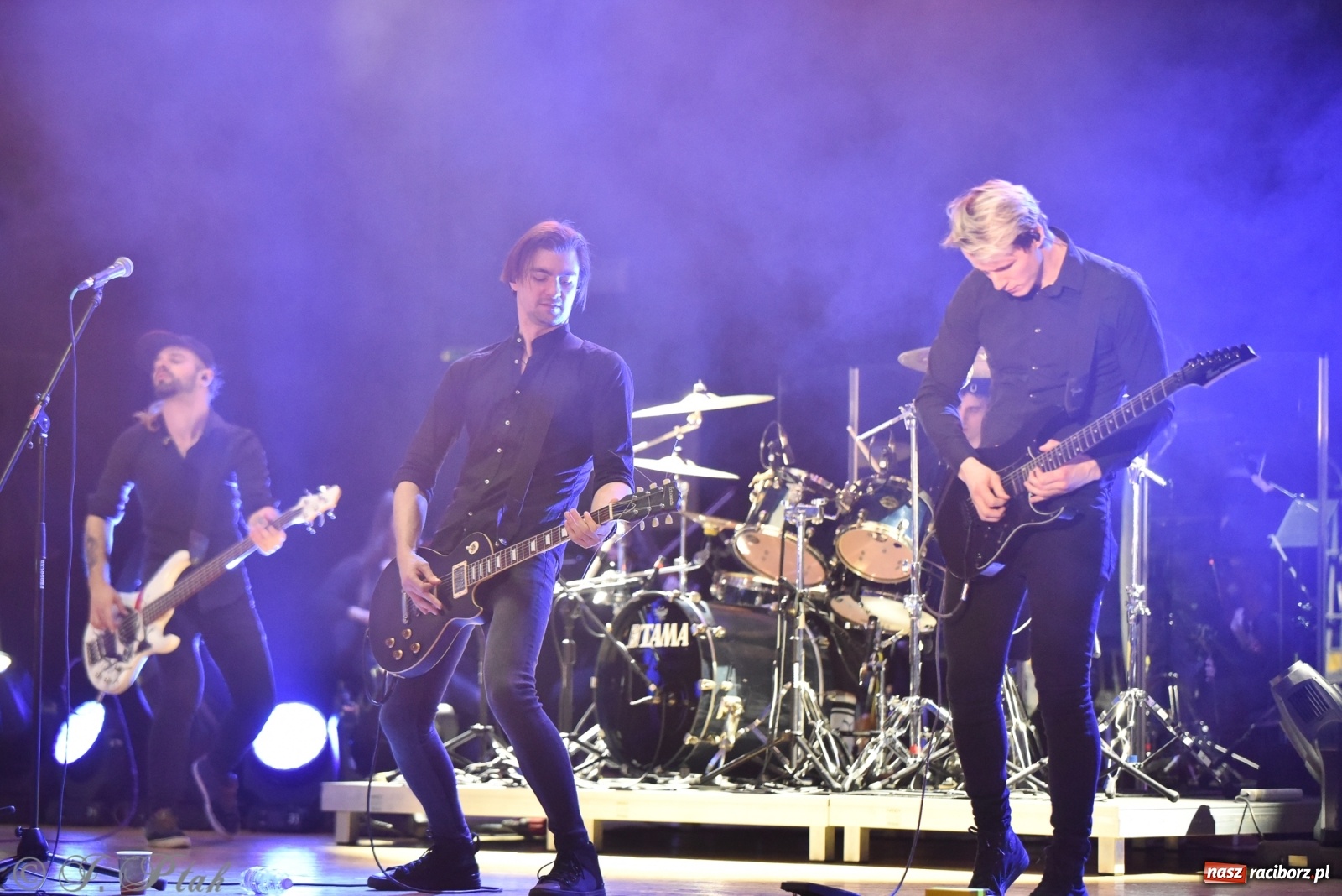 Zdjęcie w galerii na portalu naszraciborz.pl: Metallica symfonicznie. Pełna sala w RCK! wiadomości z regionu