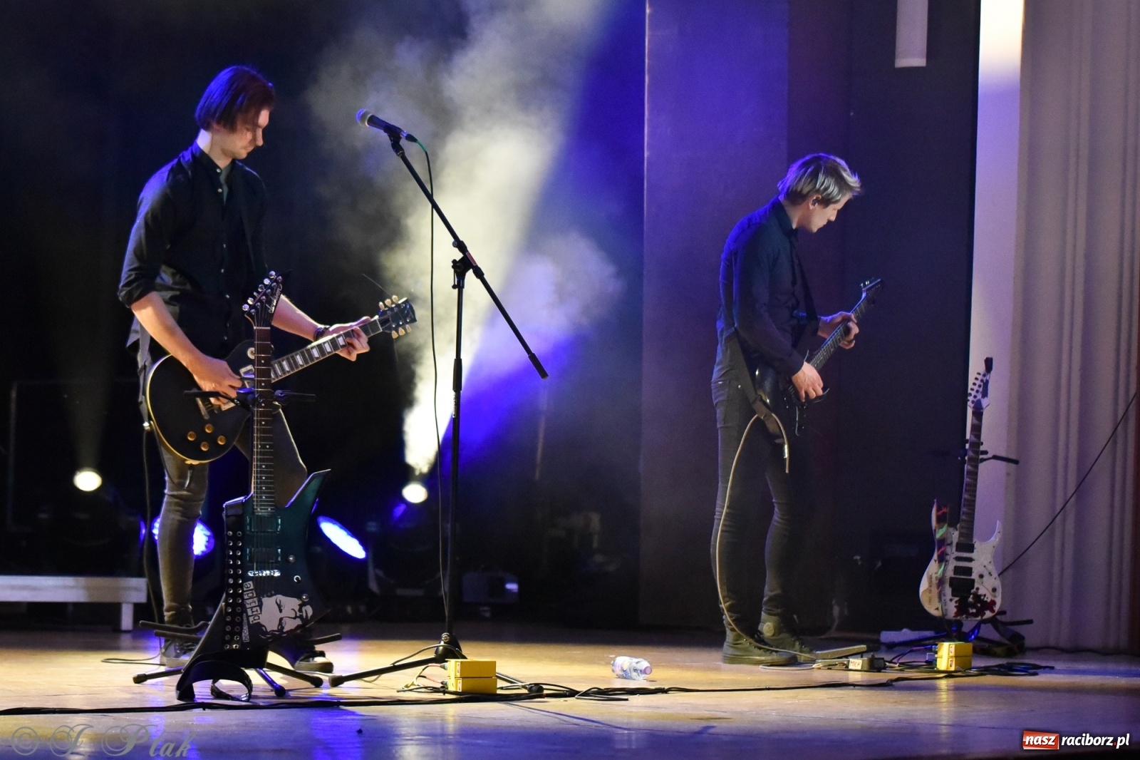 Zdjęcie w galerii na portalu naszraciborz.pl: Metallica symfonicznie. Pełna sala w RCK! wiadomości z regionu