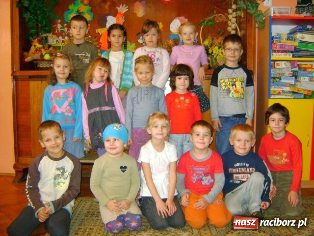 Zdjęcie w galerii na portalu naszraciborz.pl: Przedszkolaki pomagają ptakom wiadomości z regionu