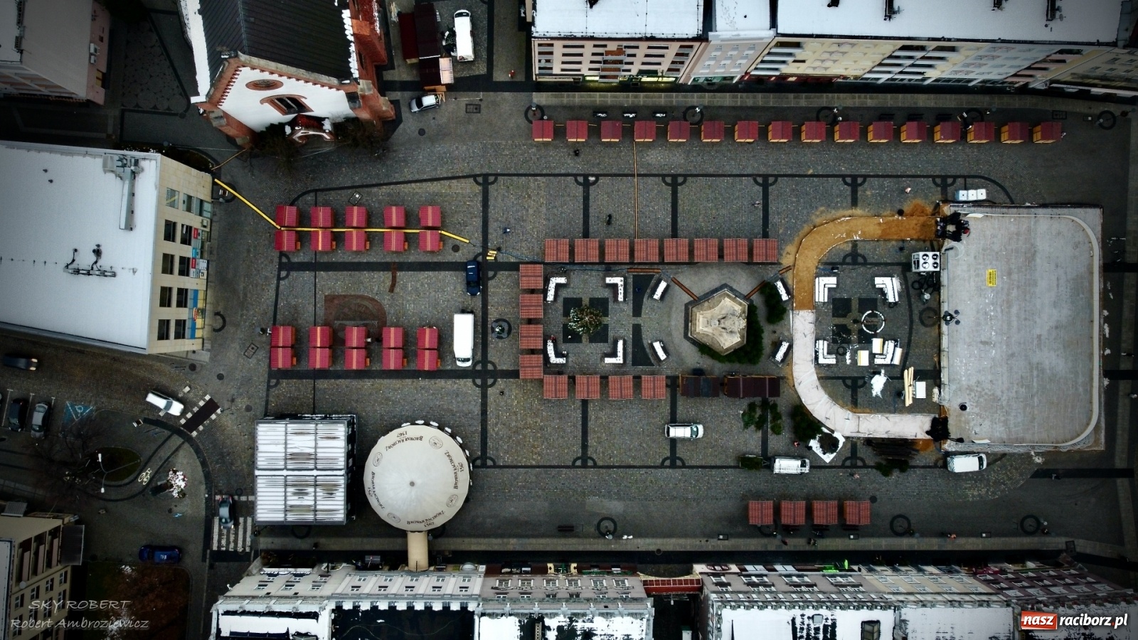 Zdjęcie w galerii na portalu naszraciborz.pl: Racibórz gotowy na jarmark. Tak wygląda z lotu ptaka [FOTO] wiadomości z regionu