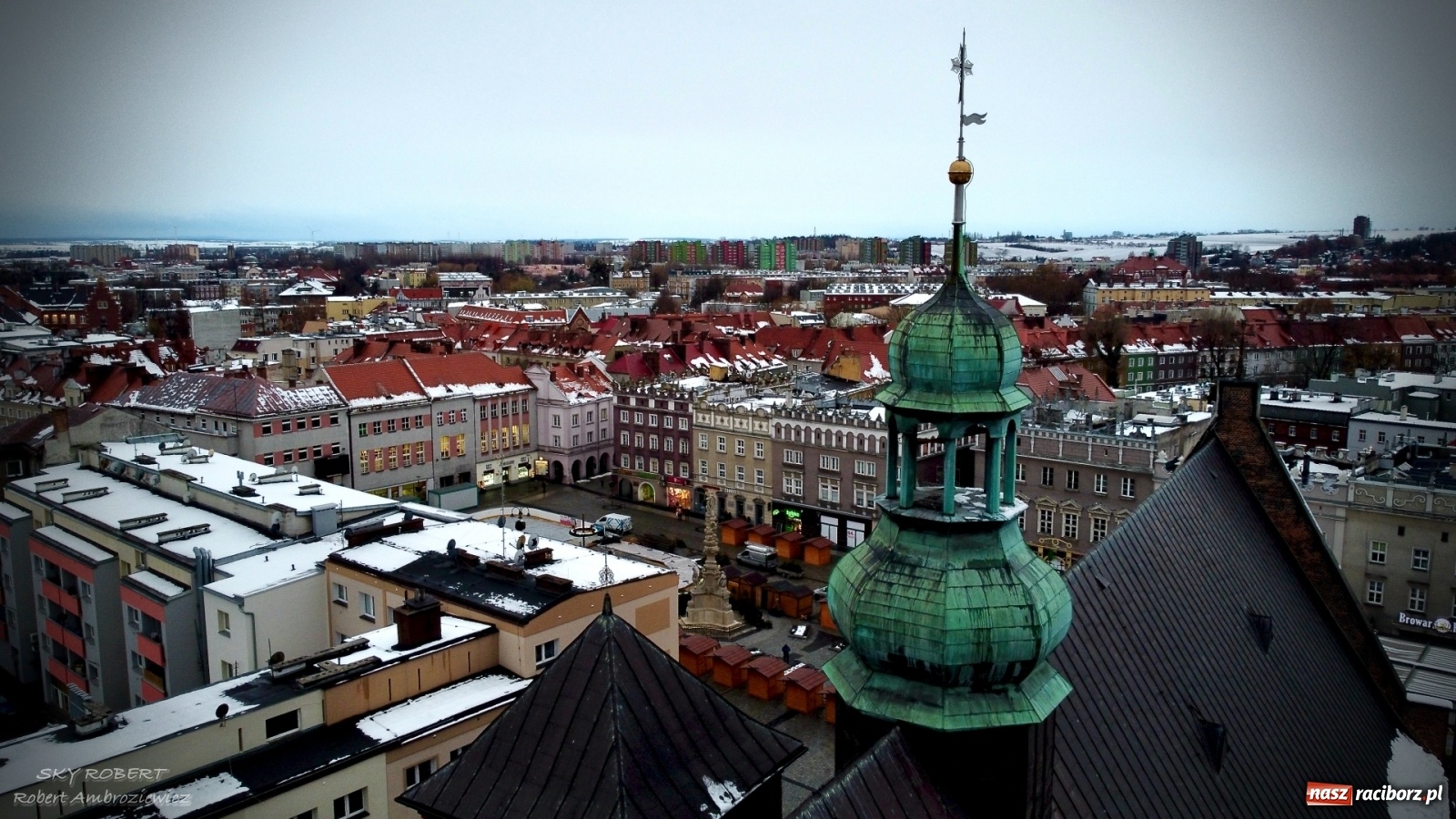 Zdjęcie w galerii na portalu naszraciborz.pl: Racibórz gotowy na jarmark. Tak wygląda z lotu ptaka [FOTO] wiadomości z regionu