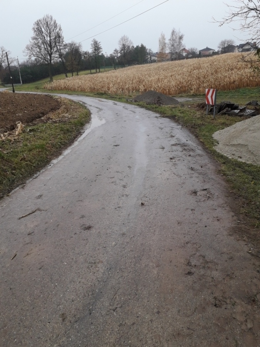 Zdjęcie w galerii na portalu naszraciborz.pl: W Nowej Wiosce naprawią zniszczoną drogę wiadomości z regionu