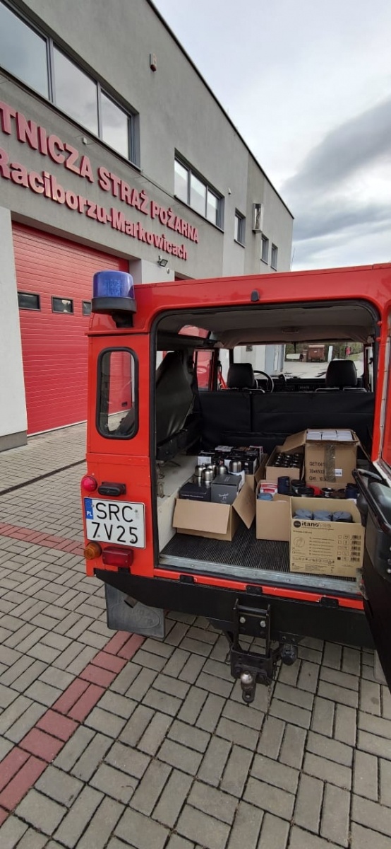 Zdjęcie w galerii na portalu naszraciborz.pl: Kubki termiczne i termosy z Raciborza trafią na granicę wiadomości z regionu