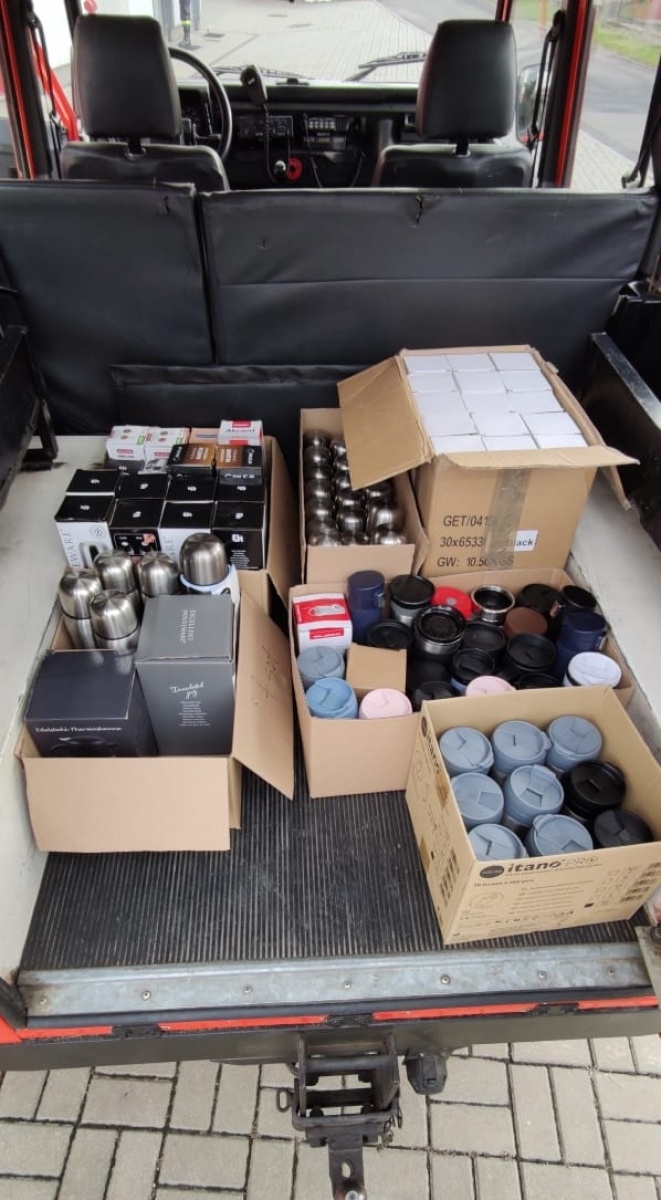 Zdjęcie w galerii na portalu naszraciborz.pl: Kubki termiczne i termosy z Raciborza trafią na granicę wiadomości z regionu