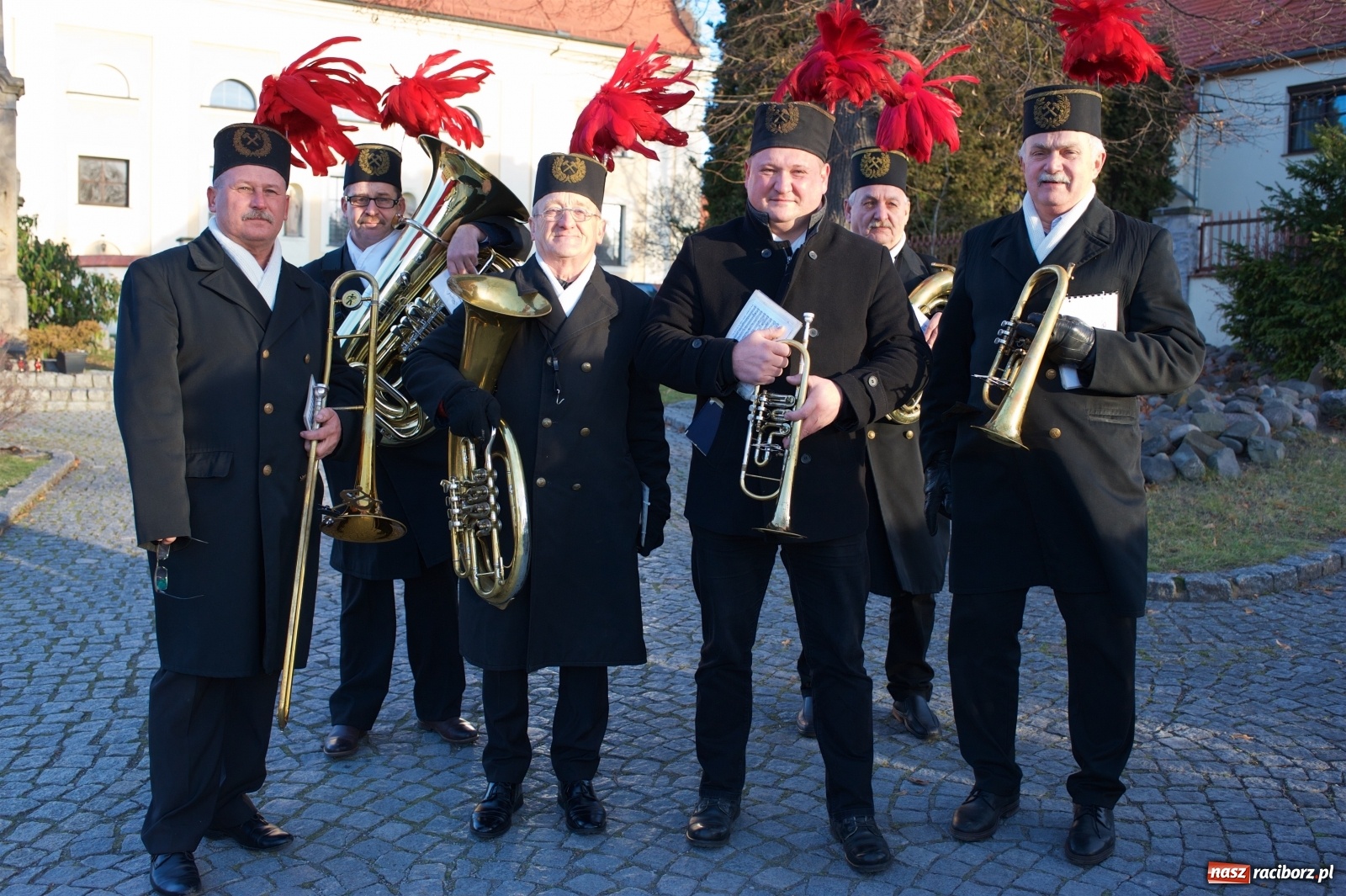 Zdjęcie w galerii na portalu naszraciborz.pl: Szczęść Boże Górniczej Braci! Dziś Barbórka [FOTO i WIDEO z Tworkowa] wiadomości z regionu