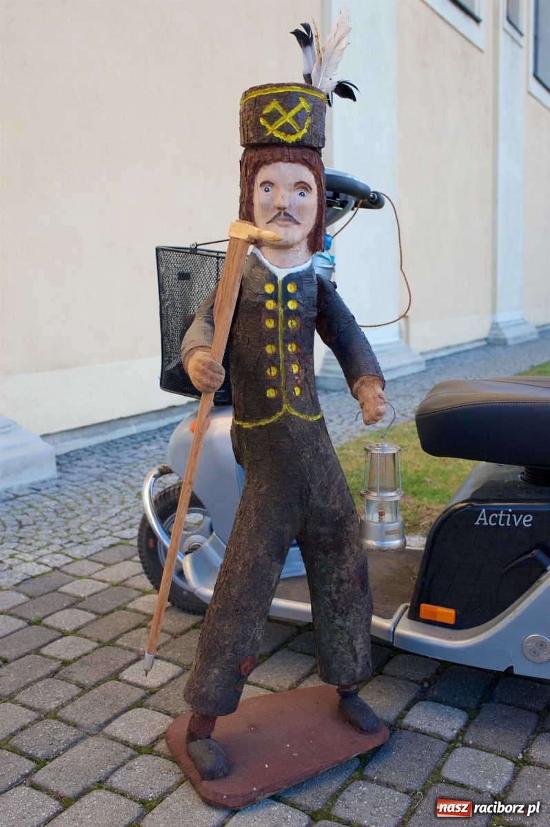 Zdjęcie w galerii na portalu naszraciborz.pl: Szczęść Boże Górniczej Braci! Dziś Barbórka [FOTO i WIDEO z Tworkowa] wiadomości z regionu