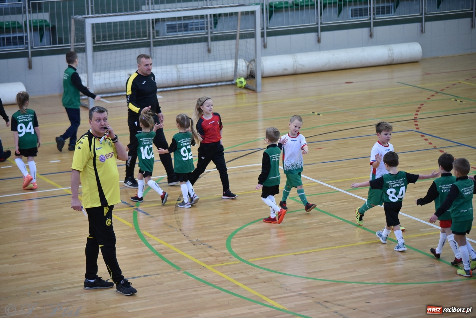 Zdjęcie w galerii na portalu naszraciborz.pl: Mikołajkowy turniej piłkarski w Arenie Rafako [FOTO i WIDEO] wiadomości z regionu