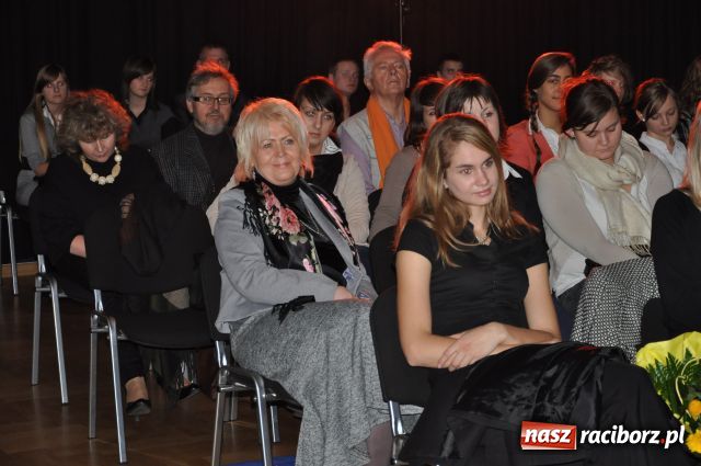 Zdjęcie w galerii na portalu naszraciborz.pl: Magdalena Walach odwiedziła Racibórz wiadomości z regionu