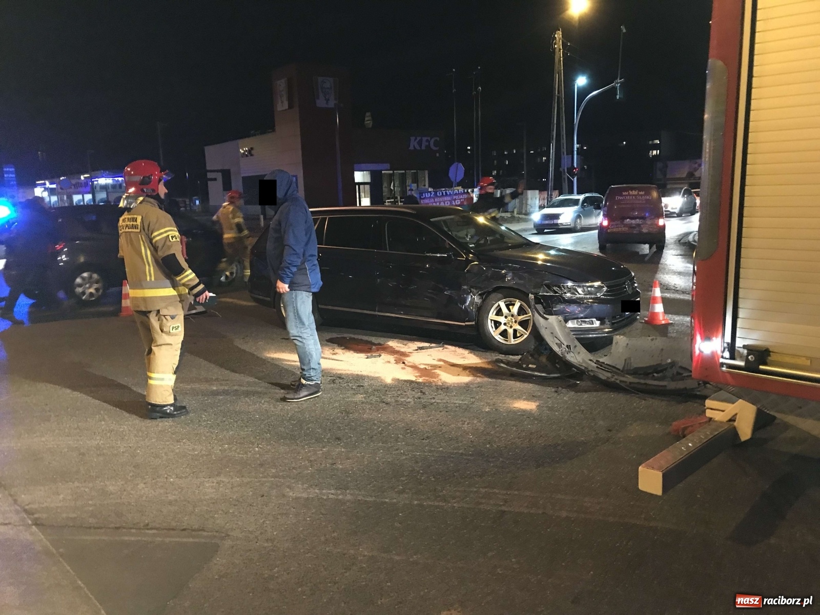 Zdjęcie w galerii na portalu naszraciborz.pl: Zderzenie opla z volkswagenem na mycie wiadomości z regionu