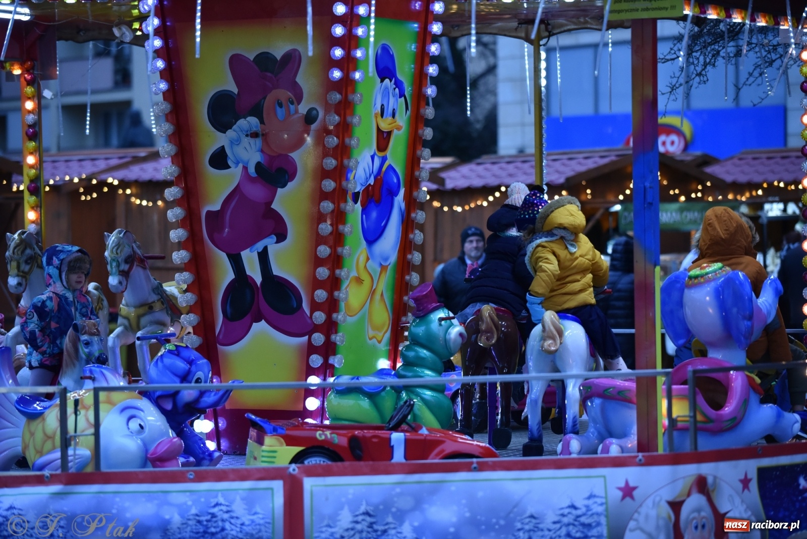 Zdjęcie w galerii na portalu naszraciborz.pl: Sobota na jarmarku w Raciborzu wiadomości z regionu