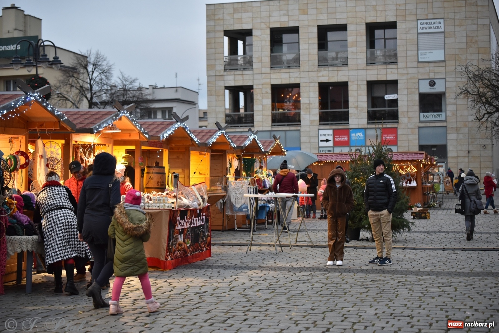 Zdjęcie w galerii na portalu naszraciborz.pl: Sobota na jarmarku w Raciborzu wiadomości z regionu