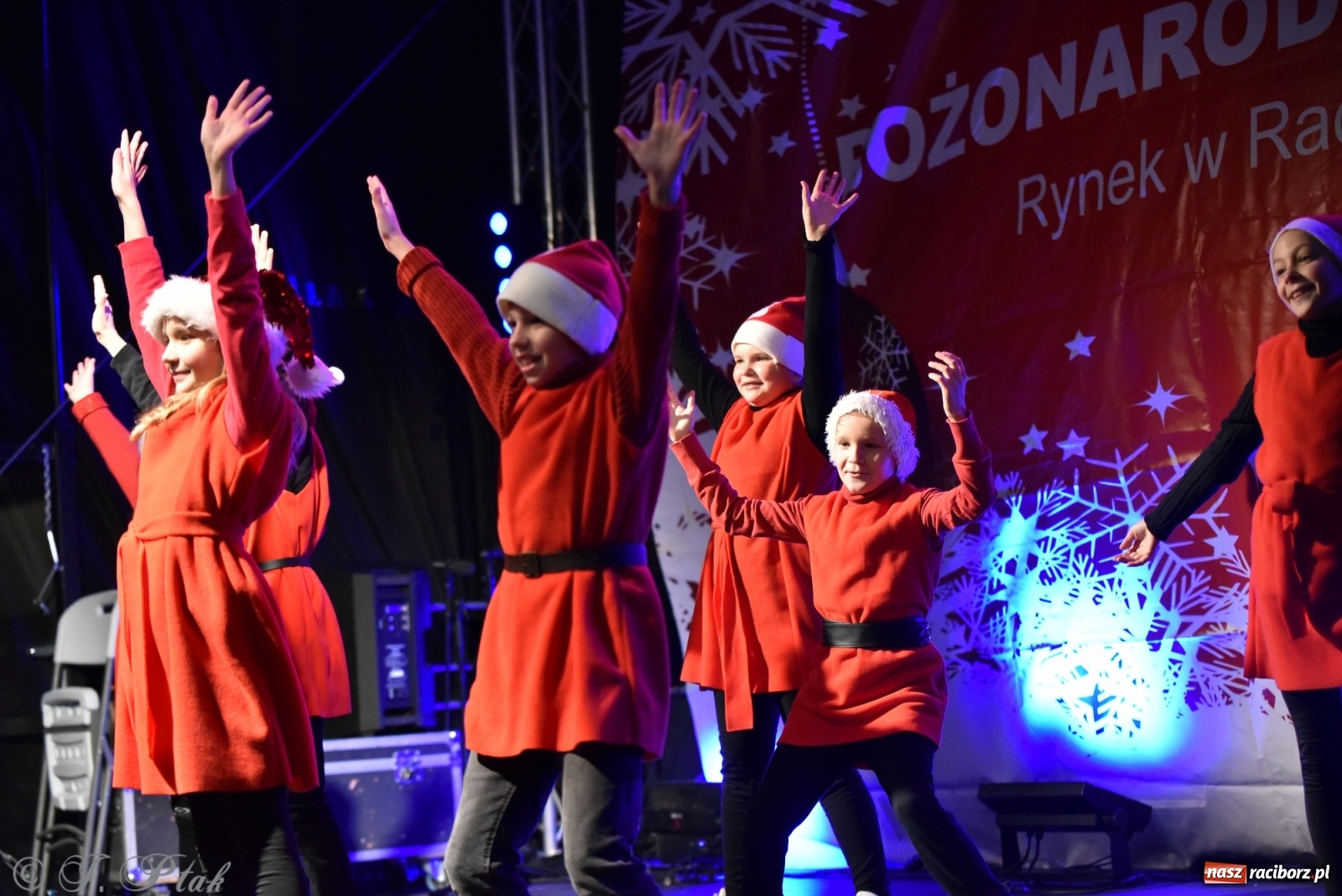 Zdjęcie w galerii na portalu naszraciborz.pl: Sobota na jarmarku w Raciborzu wiadomości z regionu