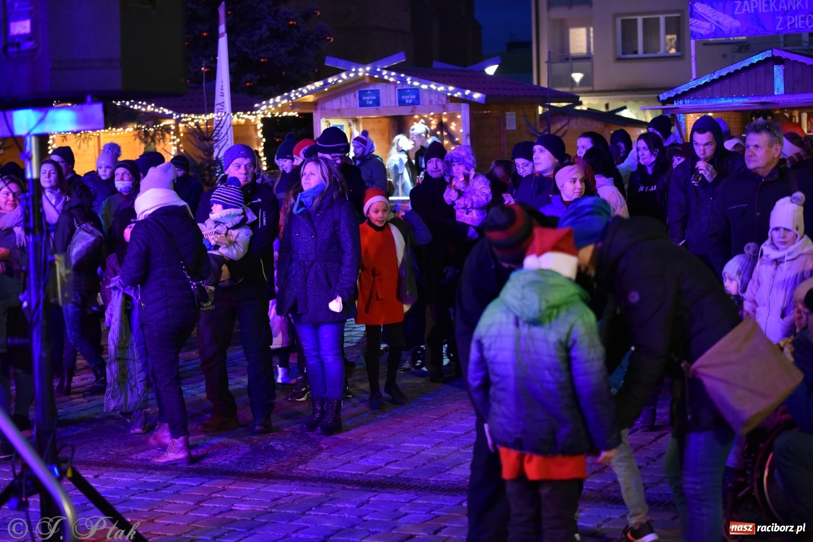 Zdjęcie w galerii na portalu naszraciborz.pl: Sobota na jarmarku w Raciborzu wiadomości z regionu