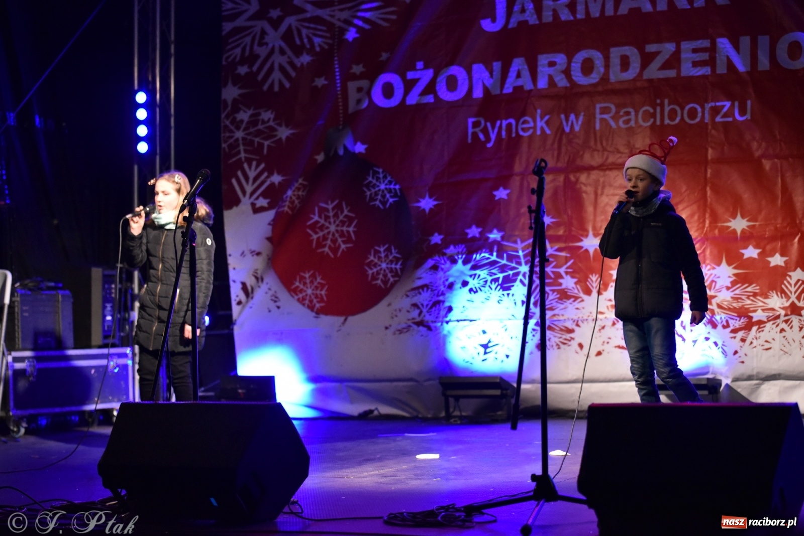 Zdjęcie w galerii na portalu naszraciborz.pl: Sobota na jarmarku w Raciborzu wiadomości z regionu