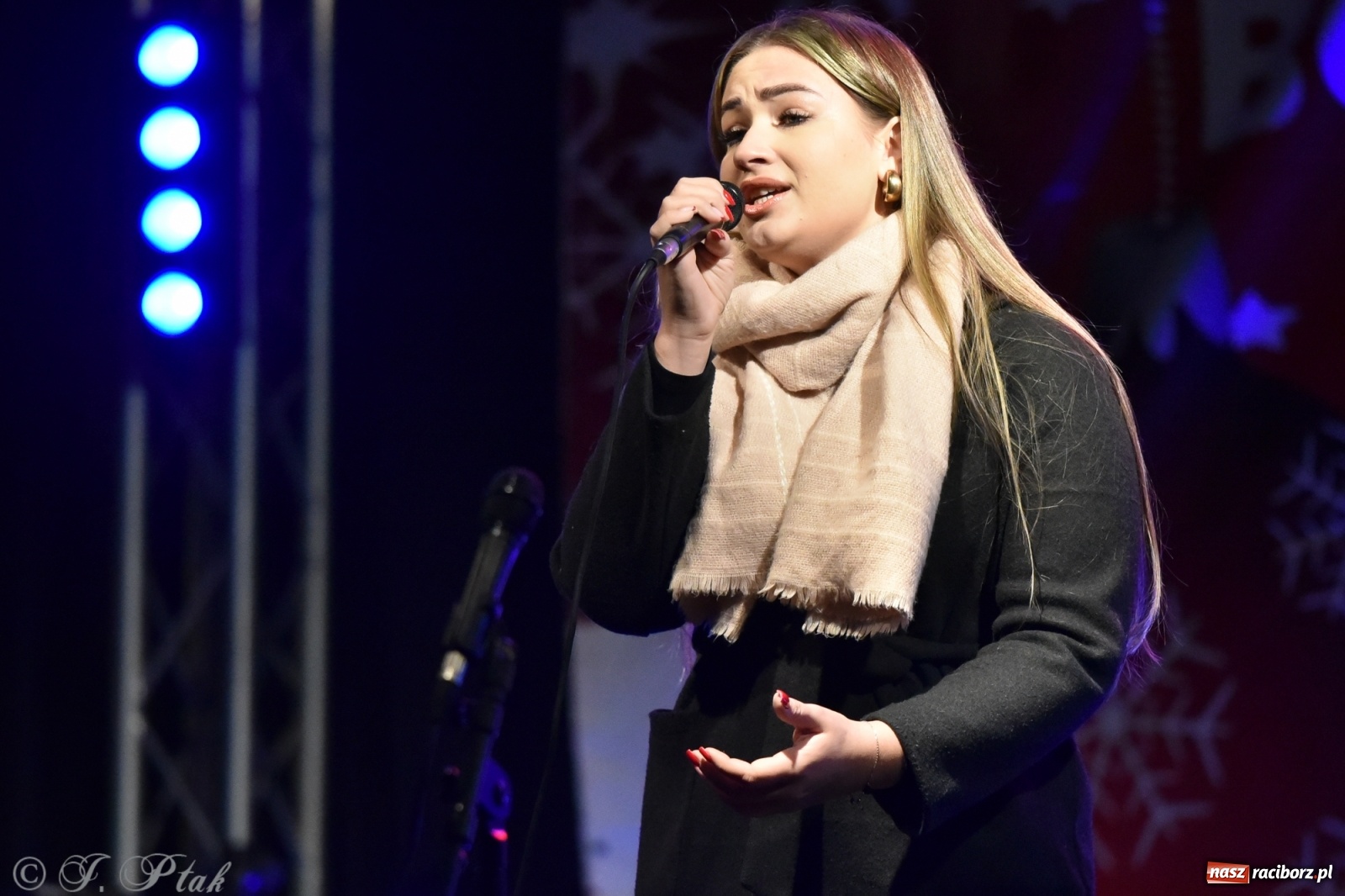 Zdjęcie w galerii na portalu naszraciborz.pl: Sobota na jarmarku w Raciborzu wiadomości z regionu