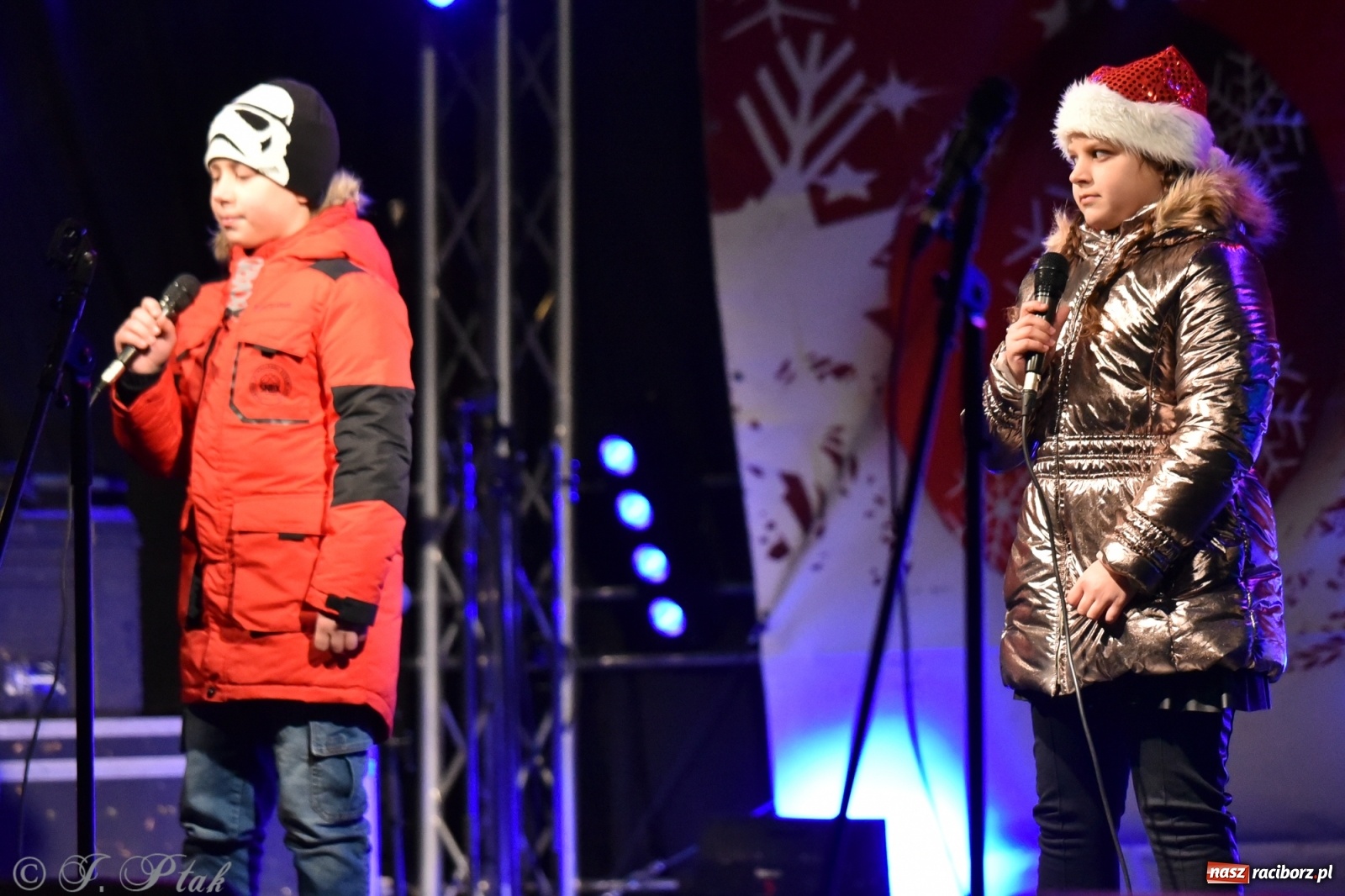 Zdjęcie w galerii na portalu naszraciborz.pl: Sobota na jarmarku w Raciborzu wiadomości z regionu