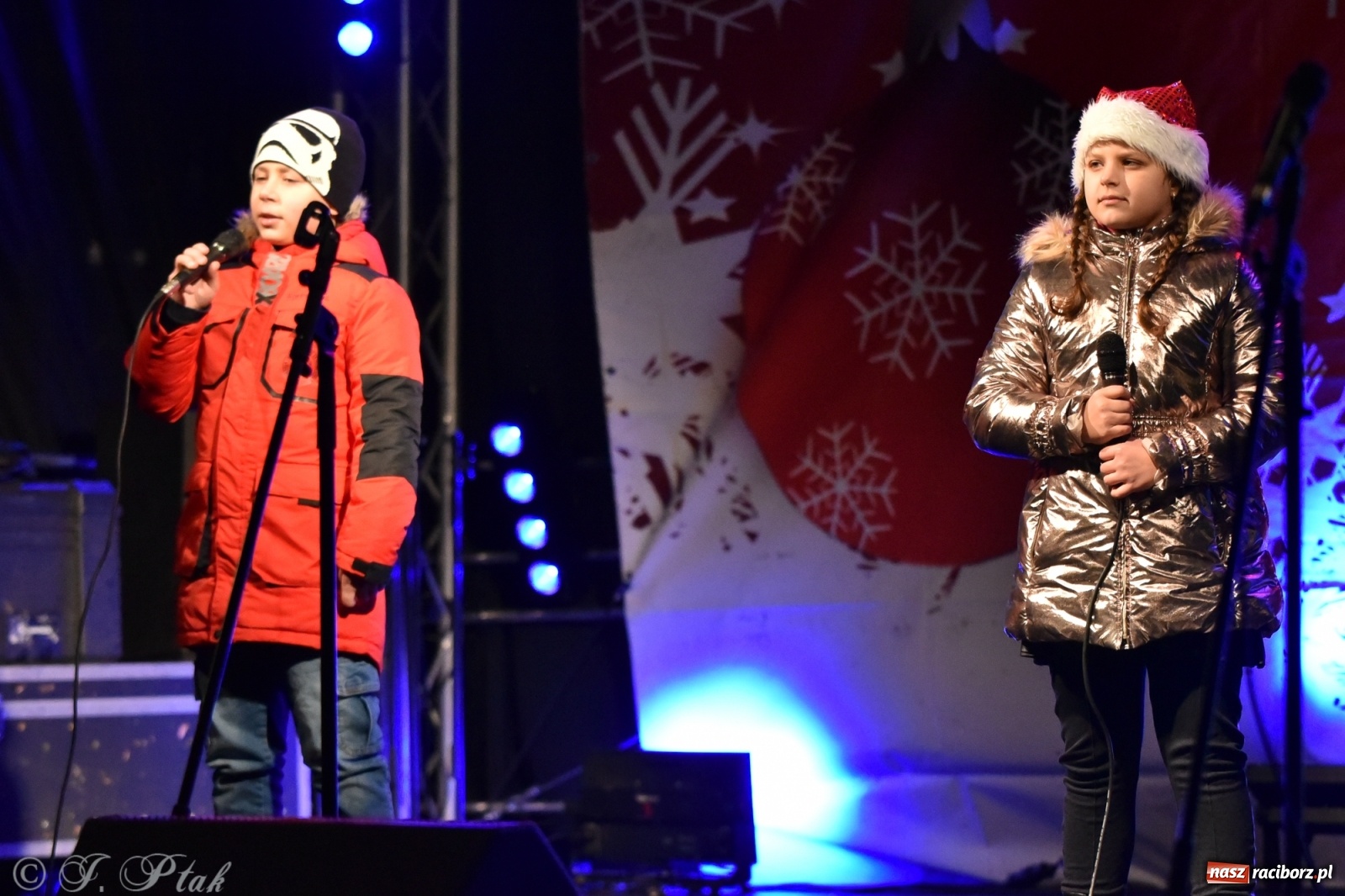 Zdjęcie w galerii na portalu naszraciborz.pl: Sobota na jarmarku w Raciborzu wiadomości z regionu