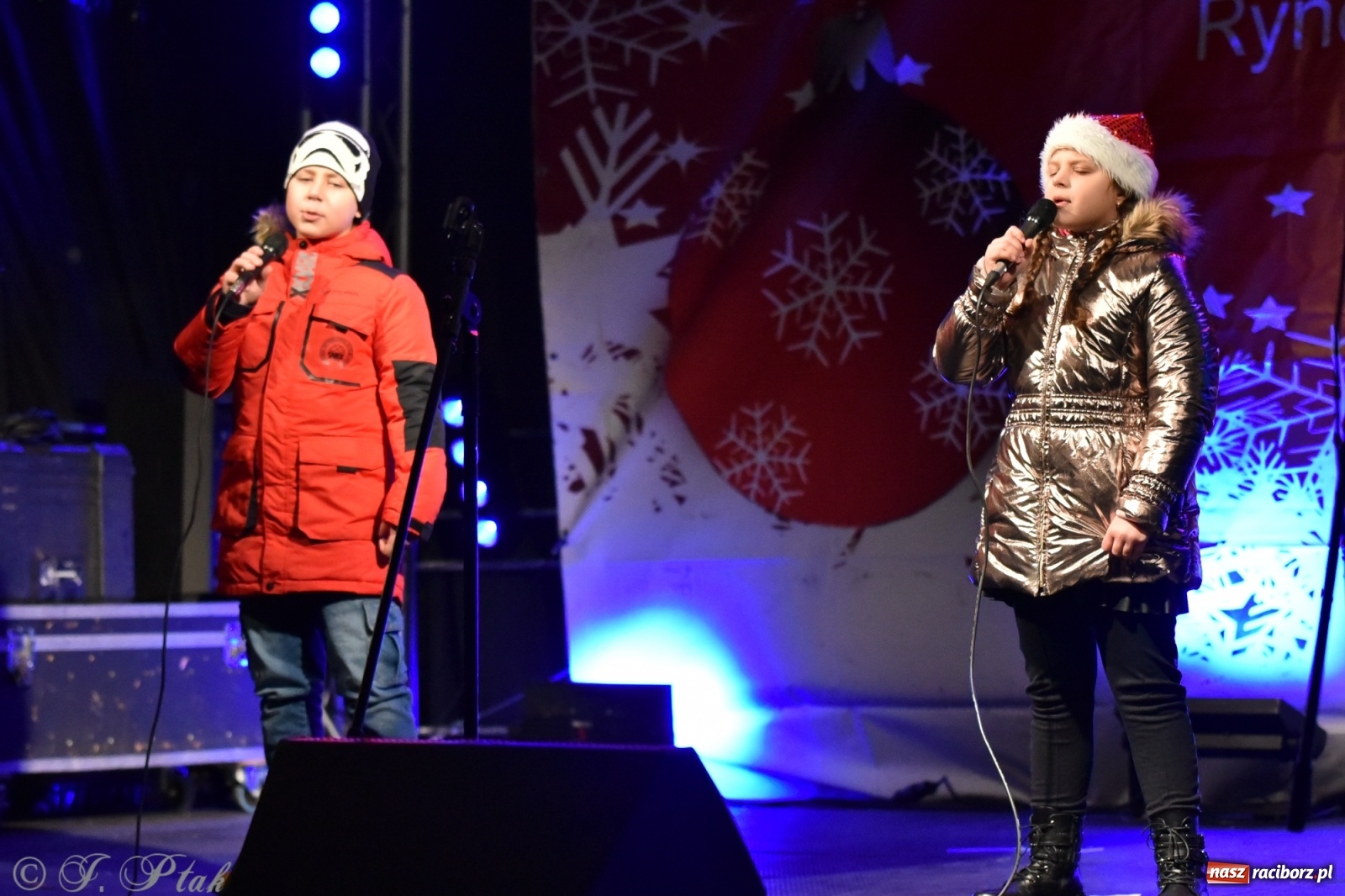 Zdjęcie w galerii na portalu naszraciborz.pl: Sobota na jarmarku w Raciborzu wiadomości z regionu