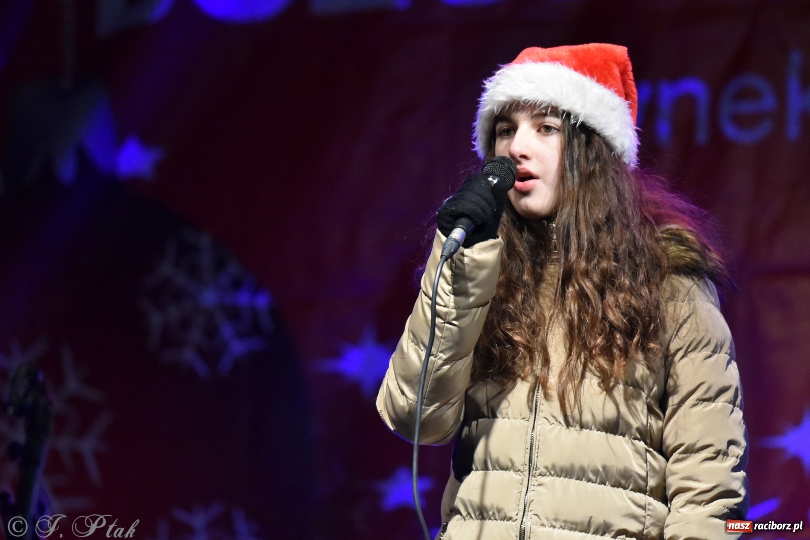 Zdjęcie w galerii na portalu naszraciborz.pl: Sobota na jarmarku w Raciborzu wiadomości z regionu