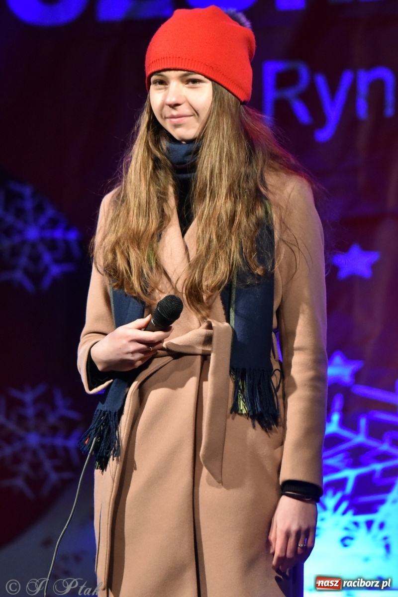 Zdjęcie w galerii na portalu naszraciborz.pl: Sobota na jarmarku w Raciborzu wiadomości z regionu