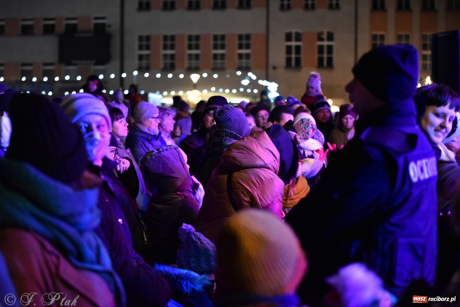Zdjęcie w galerii na portalu naszraciborz.pl: Sobota na jarmarku w Raciborzu wiadomości z regionu