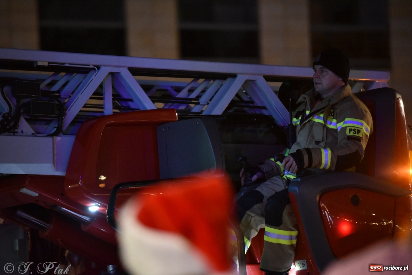 Zdjęcie w galerii na portalu naszraciborz.pl: Sobota na jarmarku w Raciborzu wiadomości z regionu