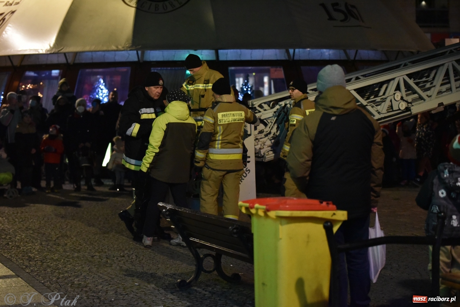 Zdjęcie w galerii na portalu naszraciborz.pl: Sobota na jarmarku w Raciborzu wiadomości z regionu