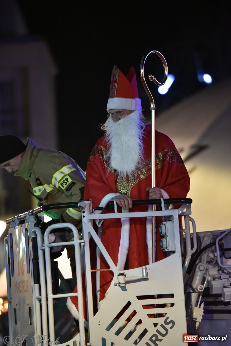 Zdjęcie w galerii na portalu naszraciborz.pl: Sobota na jarmarku w Raciborzu wiadomości z regionu