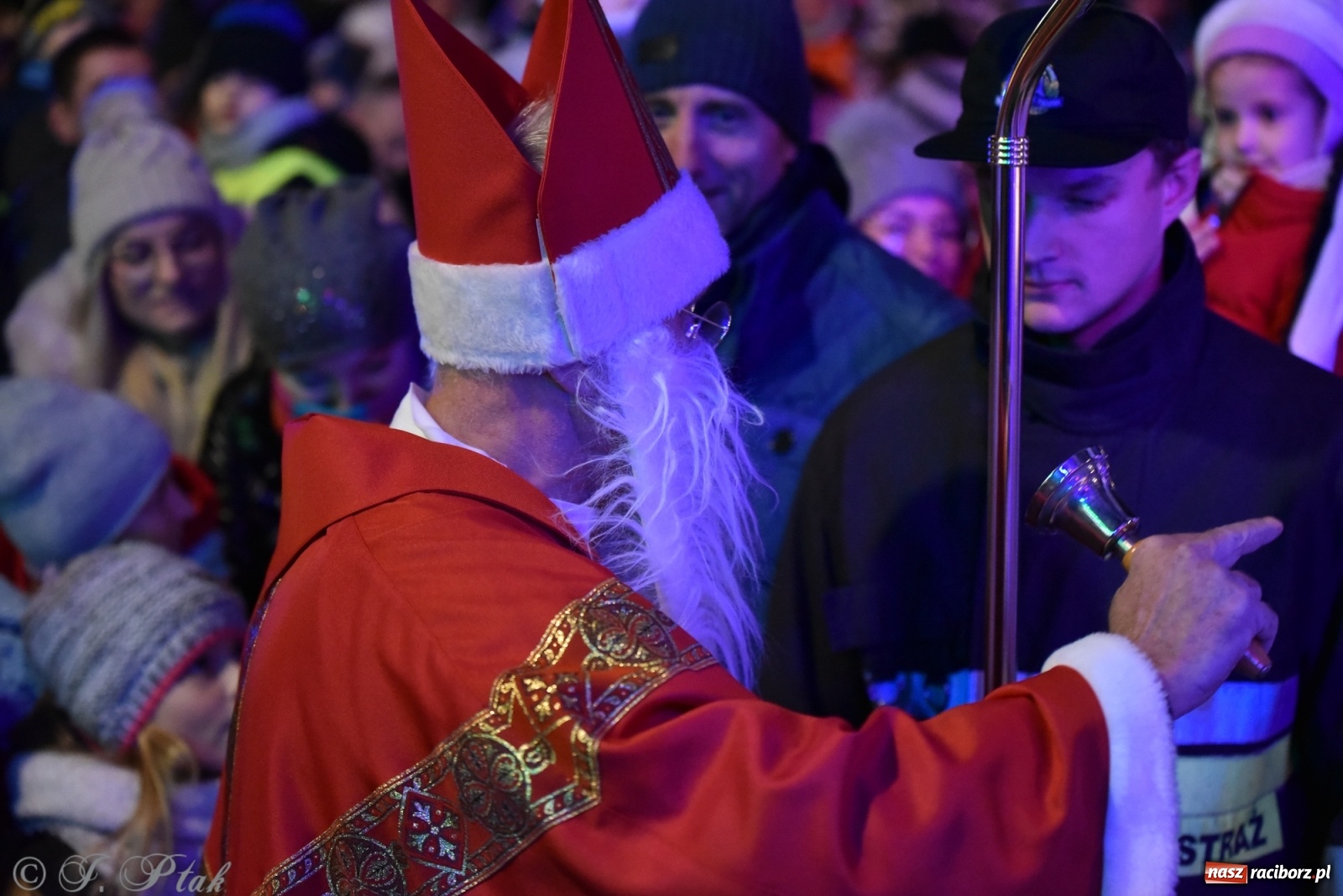 Zdjęcie w galerii na portalu naszraciborz.pl: Sobota na jarmarku w Raciborzu wiadomości z regionu