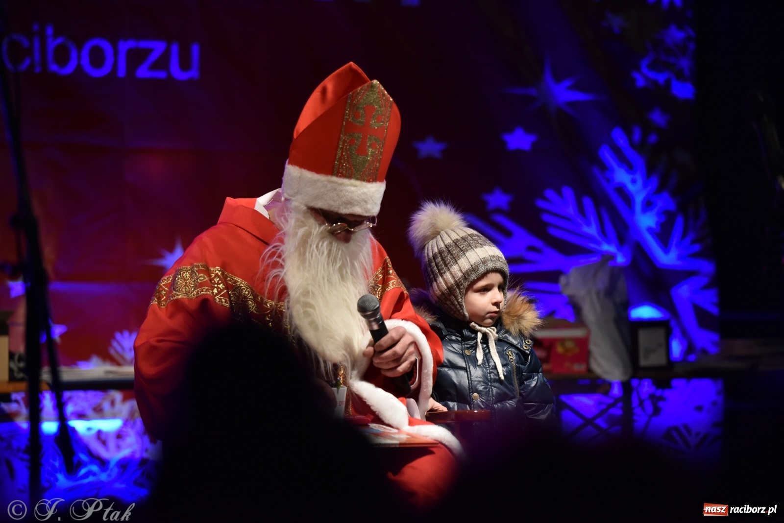 Zdjęcie w galerii na portalu naszraciborz.pl: Sobota na jarmarku w Raciborzu wiadomości z regionu