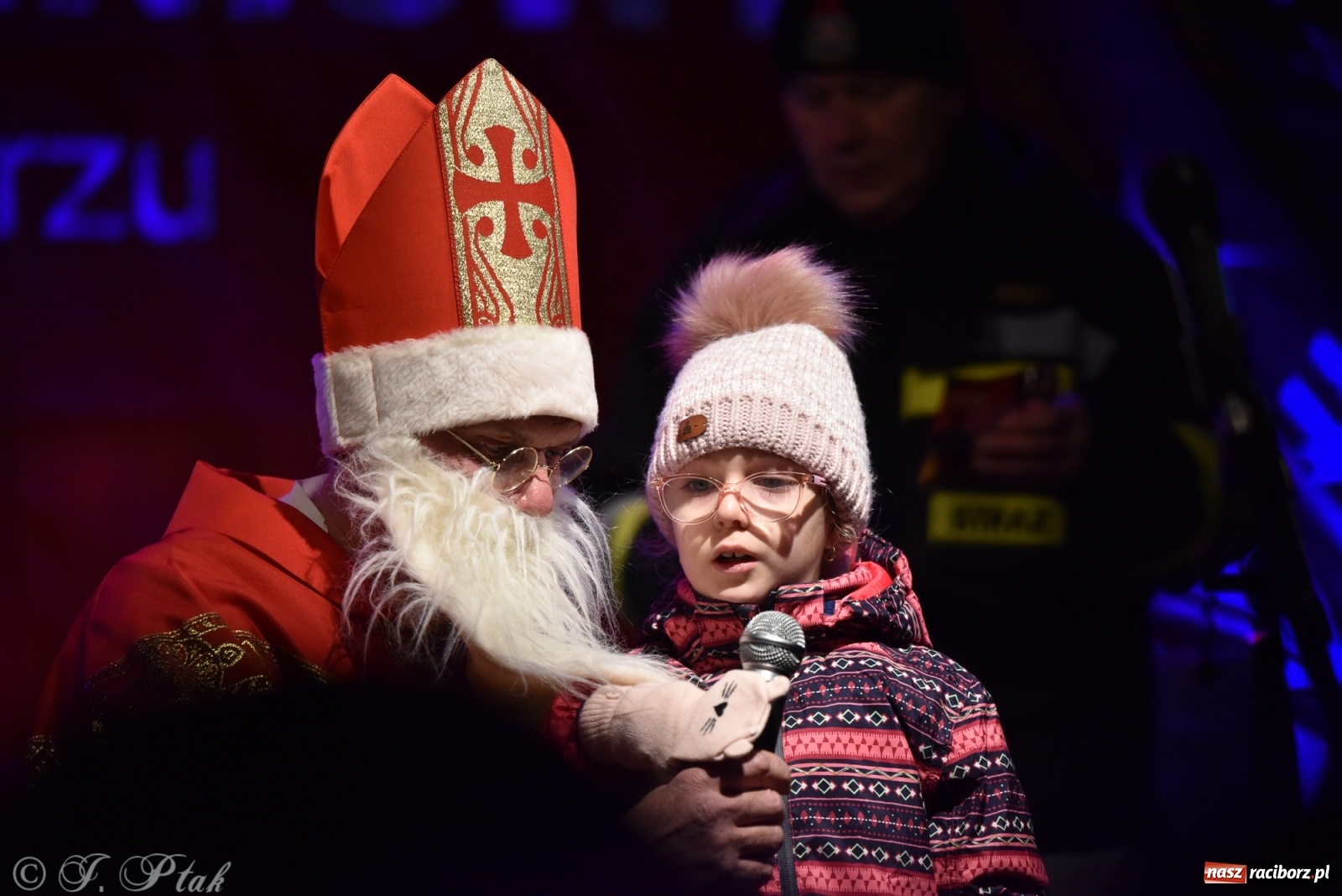 Zdjęcie w galerii na portalu naszraciborz.pl: Sobota na jarmarku w Raciborzu wiadomości z regionu
