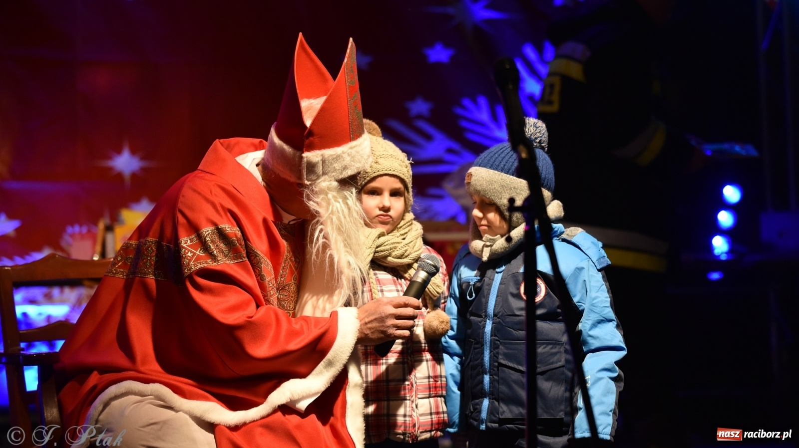 Zdjęcie w galerii na portalu naszraciborz.pl: Sobota na jarmarku w Raciborzu wiadomości z regionu