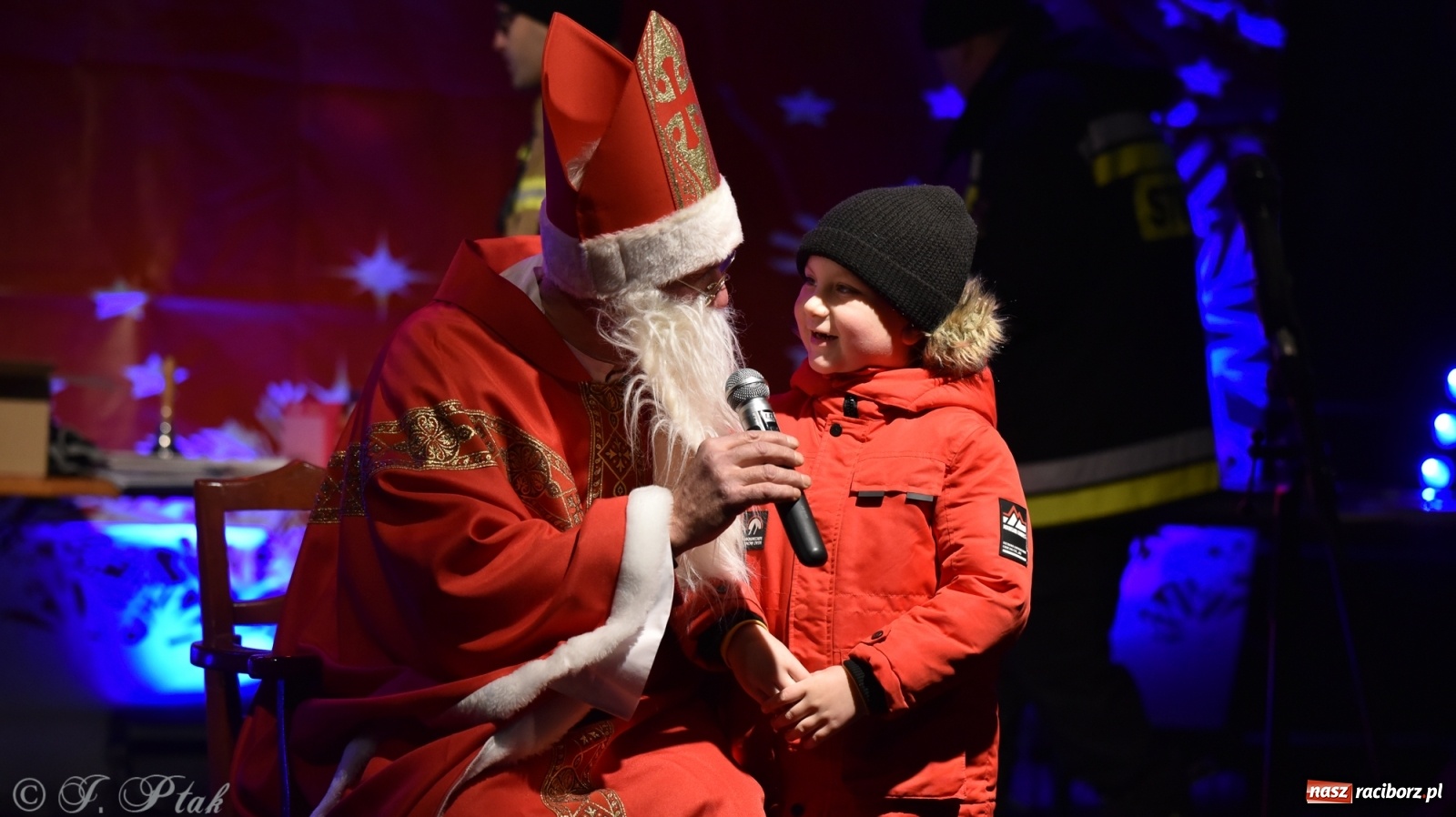 Zdjęcie w galerii na portalu naszraciborz.pl: Sobota na jarmarku w Raciborzu wiadomości z regionu